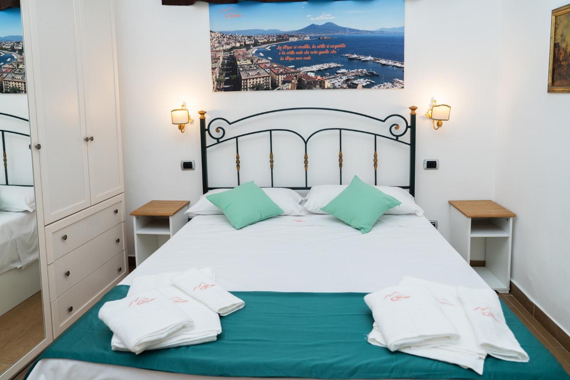 Cervantes Naples